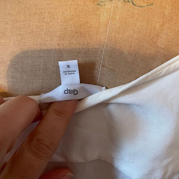 GAP | semi sheer white pullover short sleeve high low pocket blouse S - Picture 7 of 8